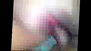 Indonesisches Pornovideo mit Jungfräulichkeitsverlust-Szenario mit Virly