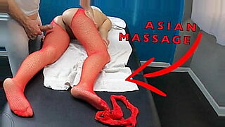 Ação quente e selvagem com vídeos de sexo chinês quentes.