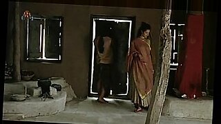 Petualangan luar ruangan tante Tamil yang seksi tertangkap kamera